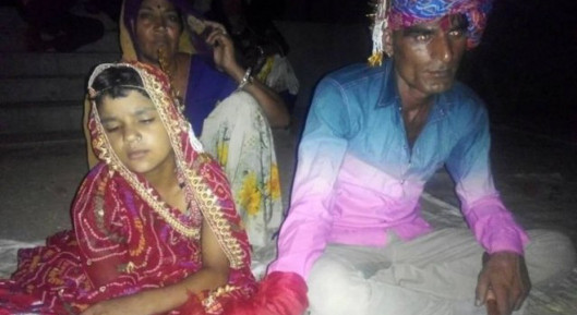 indiano 35enne sposa bimba 5 anni